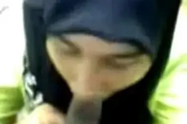 Ukhti Hijab Cantik Pasrah Servis Kasur Pria poster